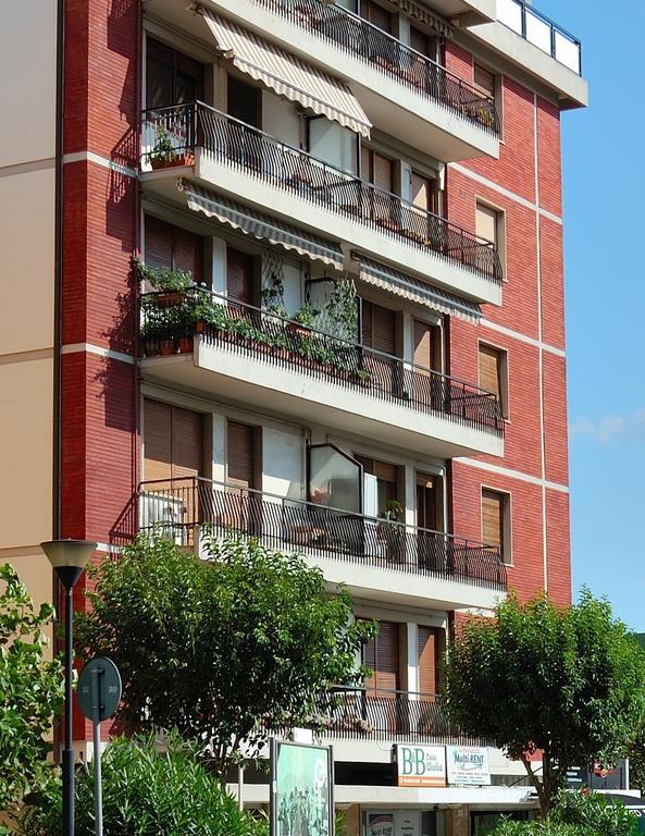 Casa Giulia In Apartment Pisa Bagian luar foto